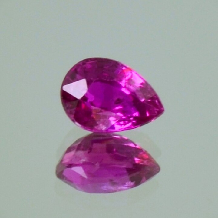 Rubin Tropfen purpurrot unbehandelt 1,28 ct.