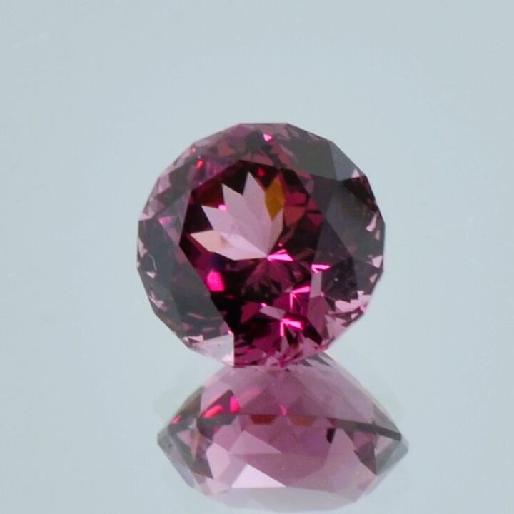 Rhodolith Granat rund 3,11 ct.