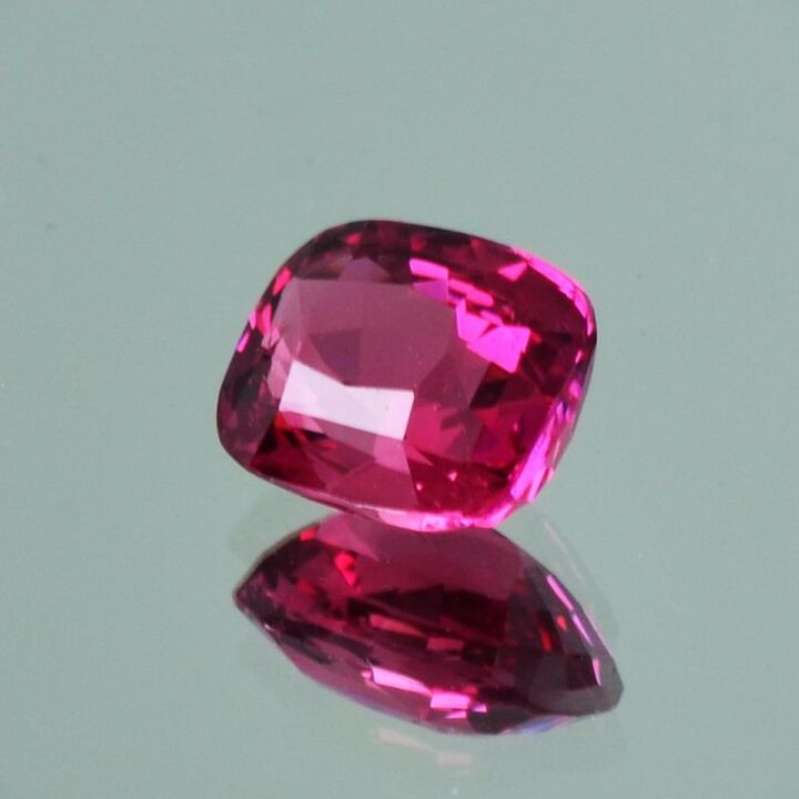 Padparadscha Sapphire cushion orange-rot untreated 2.06 ct.