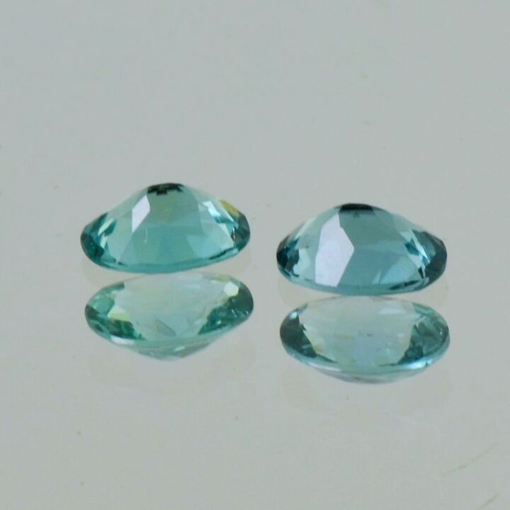 Indigolith Duo Turmaline oval grünlich blau 1,37 ct.
