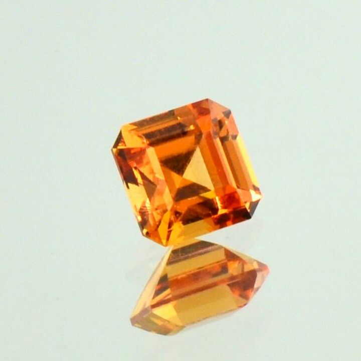 Mandarin Granat octagon orange 1,28 ct