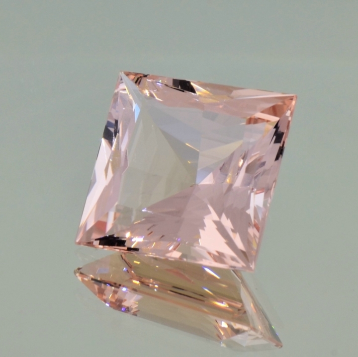 Morganit Princess hellrosa unbehandelt 22,23 ct