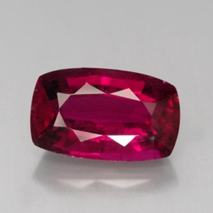 Rubellite Tourmaline cushion 8.20 ct