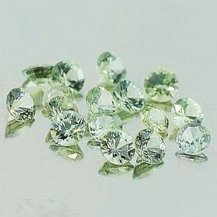 Sapphire Lot round green 2.1 ct