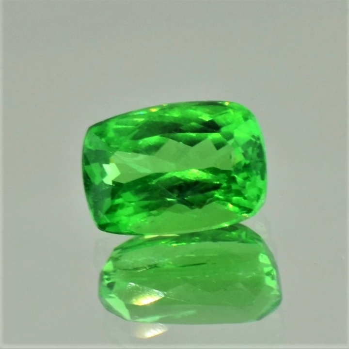 Tsavorit Granat antik intensives Grasgrün 4,38 ct