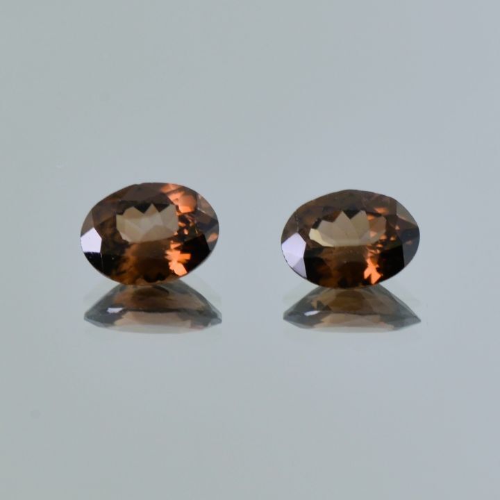 Zircon Pair oval brown 4.46 ct.