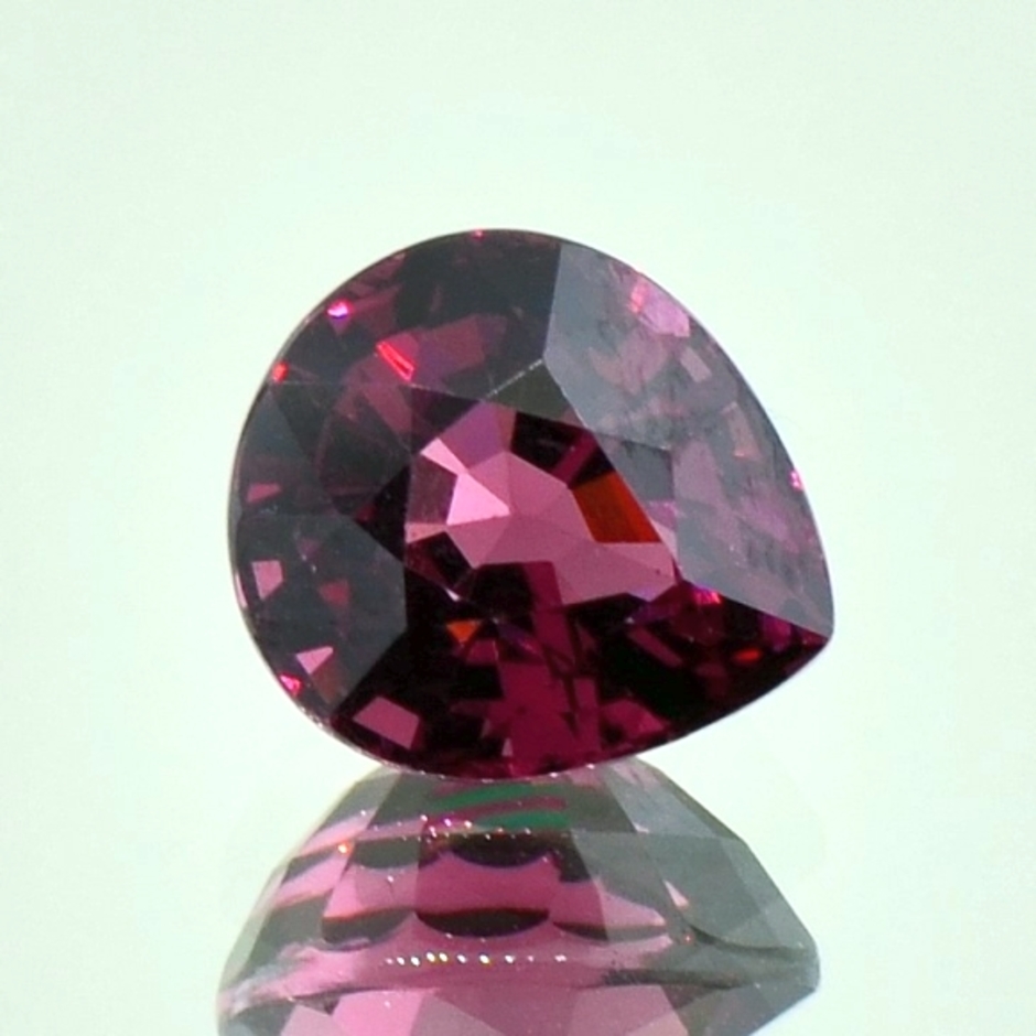 Rhodolite pear 5.46 ct