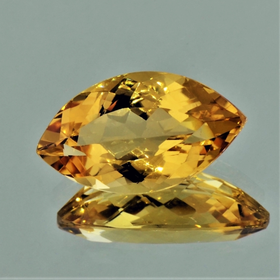 Goldberyll Navette goldgelb 8,14 ct