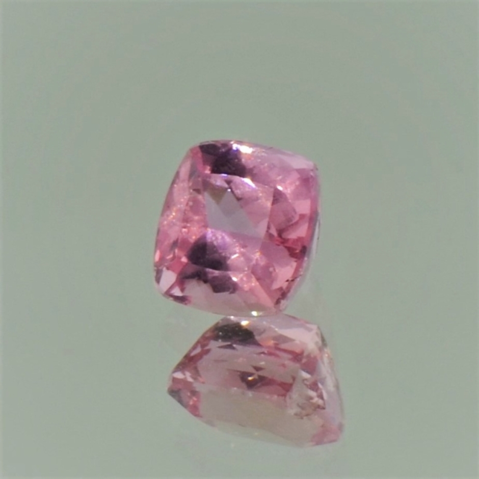 imperial Topaz cushion gelblich-rosa 1.31 ct