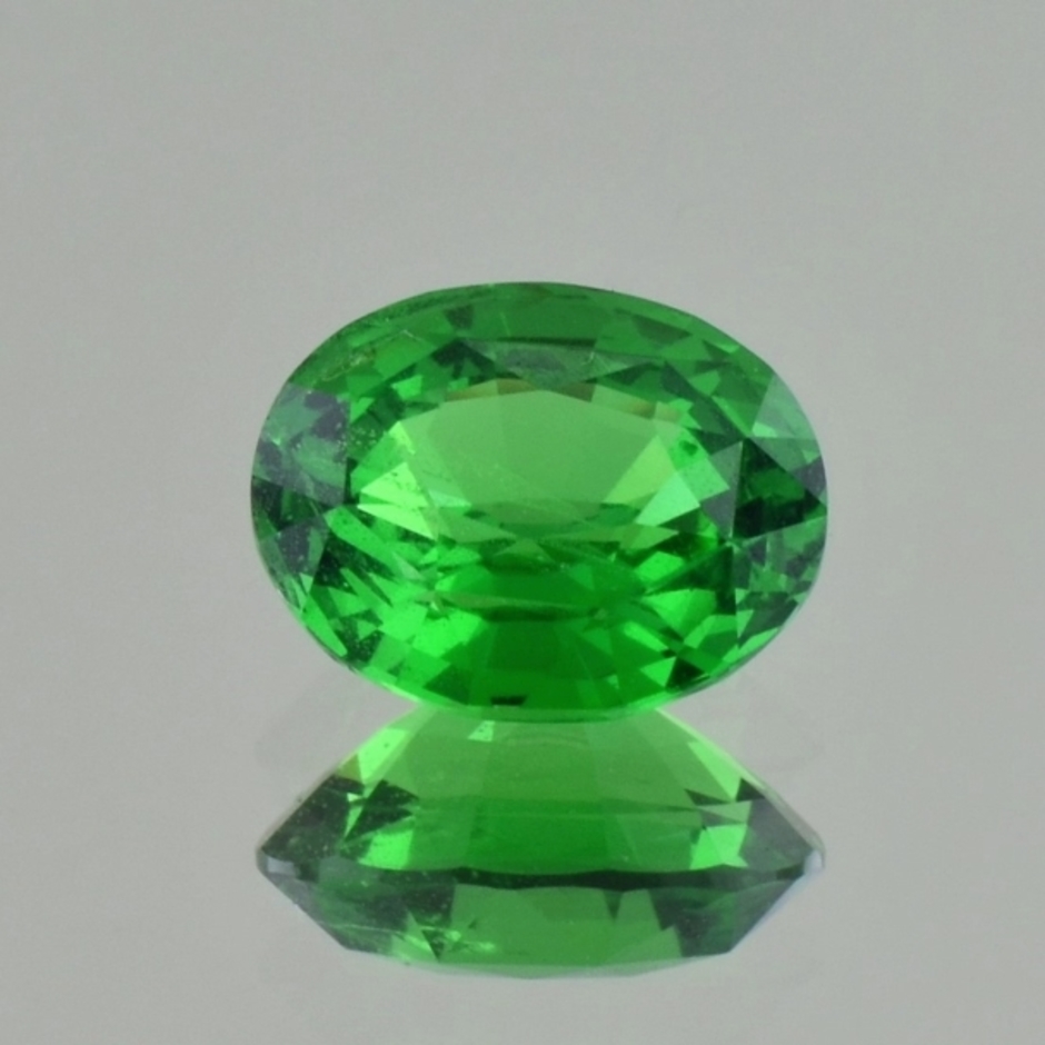 Tsavorit Granat oval intensives Grün 3,66 ct