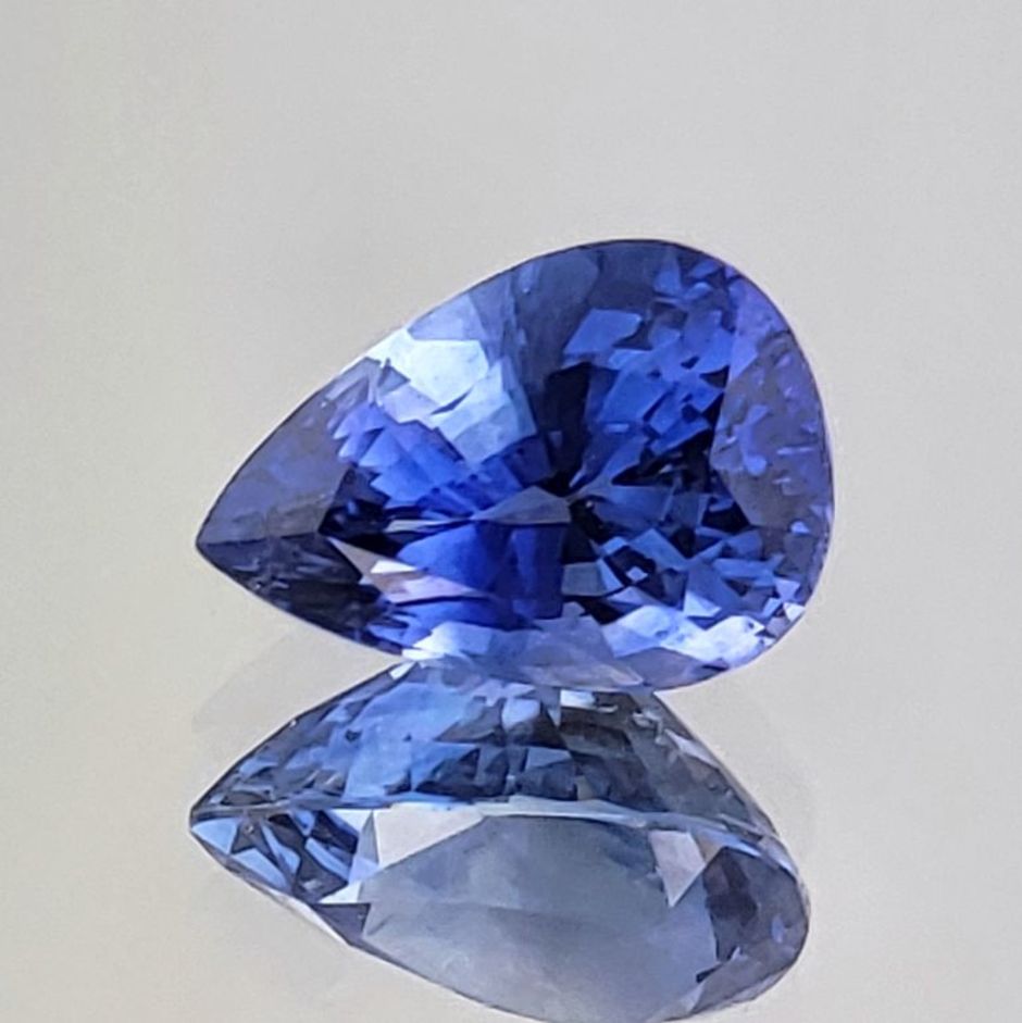 Saphir Korund Tropfen blau 6,82 ct