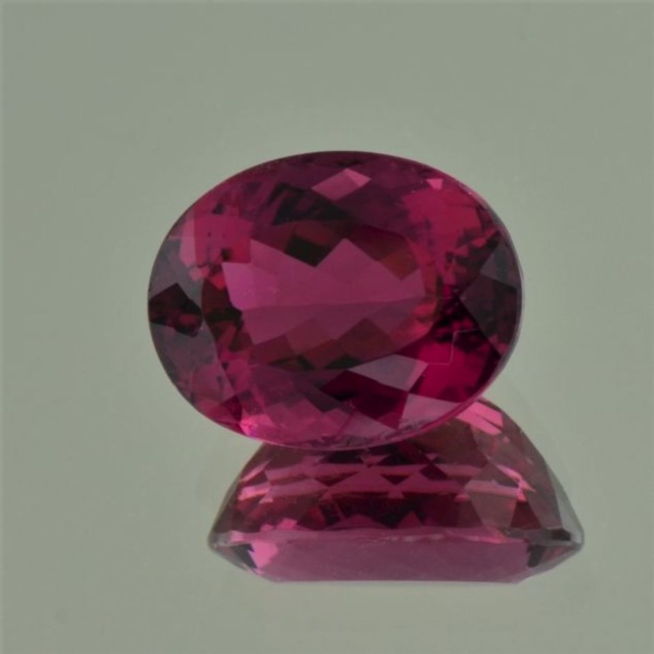 Rubellite Tourmaline oval purple red 10.30 ct