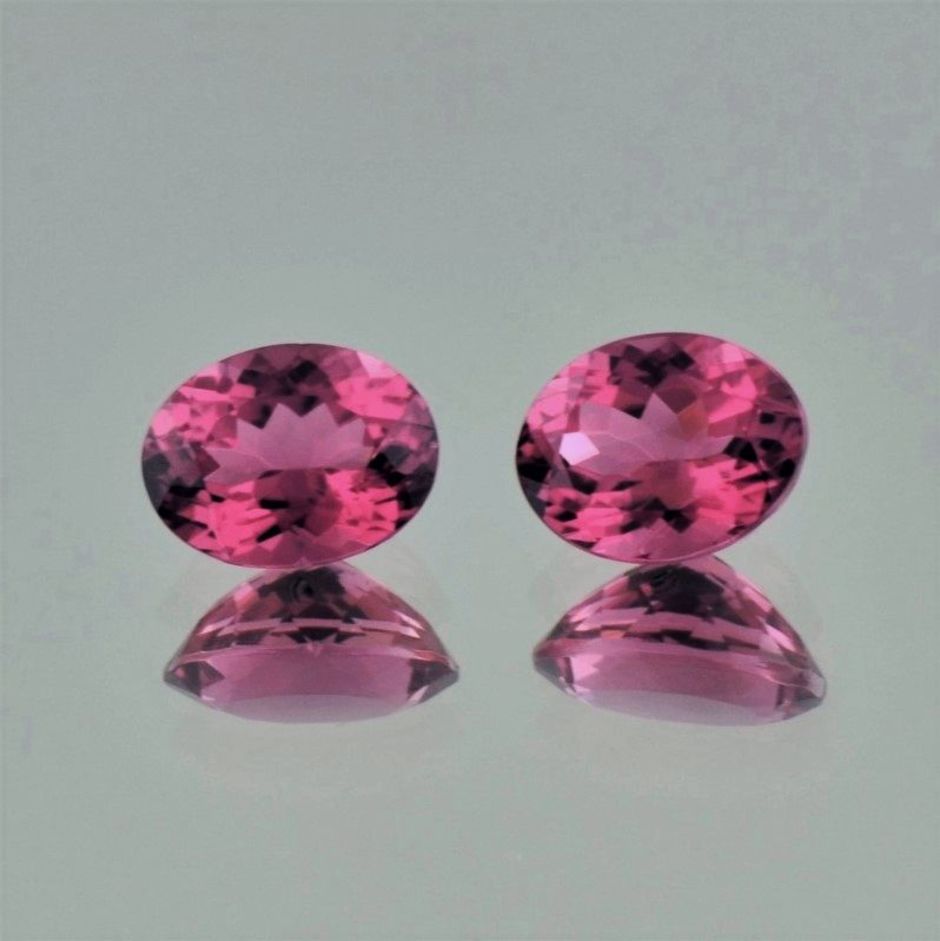 Rubellit Duo Turmaline oval rosarot 3,81 ct.