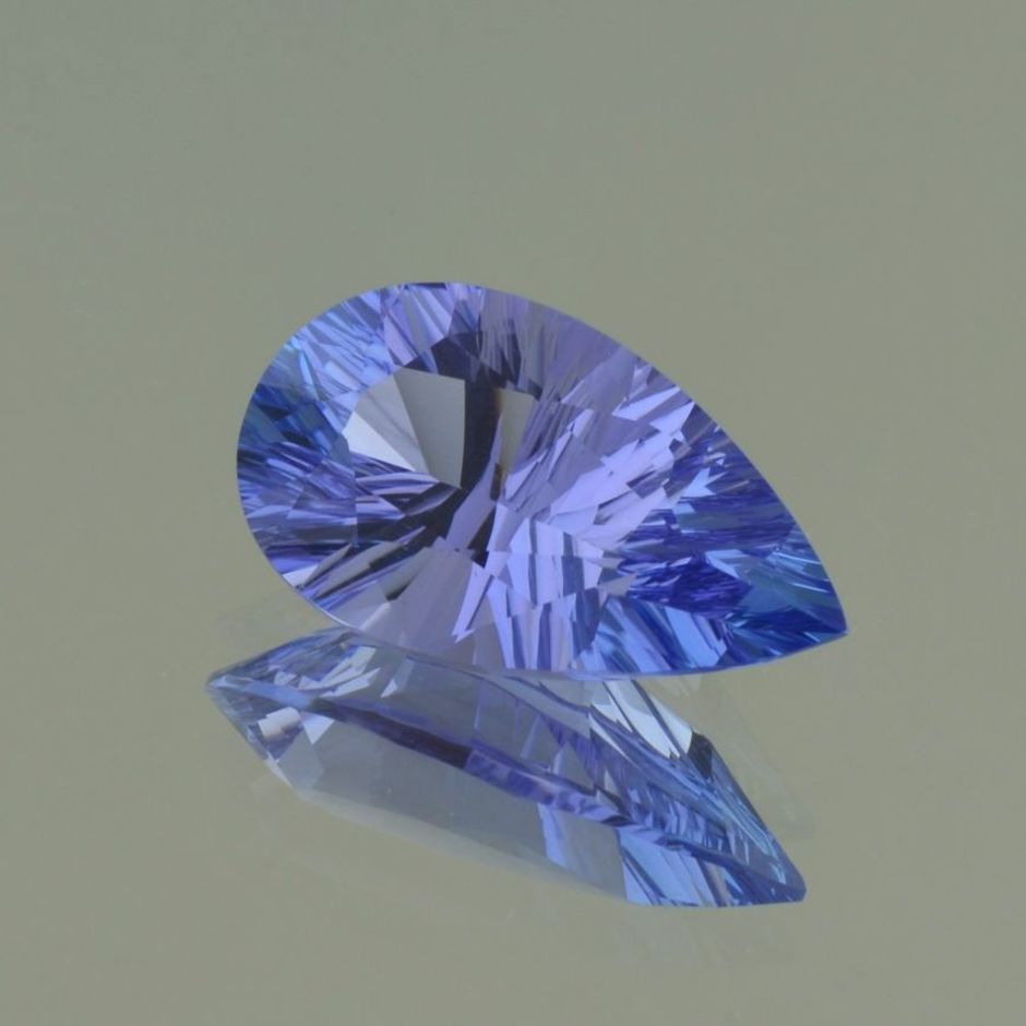 Tansanit Tropfen mittelblau 11,47 ct