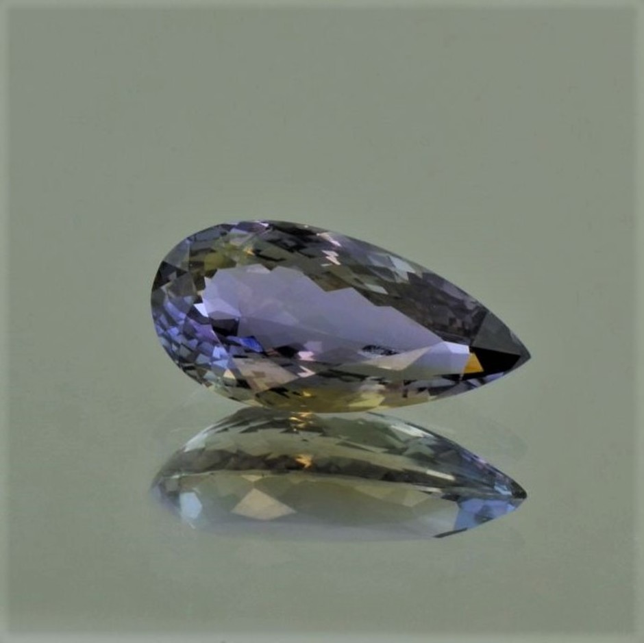 Tanzanite pear bicolor gelblich+blauviolett 5.27 ct