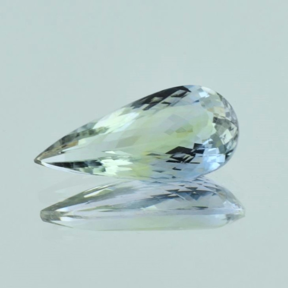 Zoisite pear bicolor unheated 9.08 ct