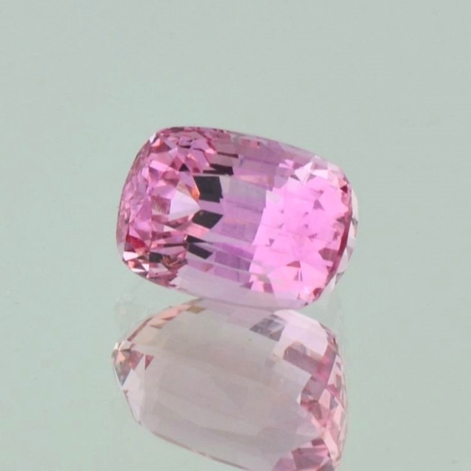 Topaz cushion pink untreated 3.72 ct