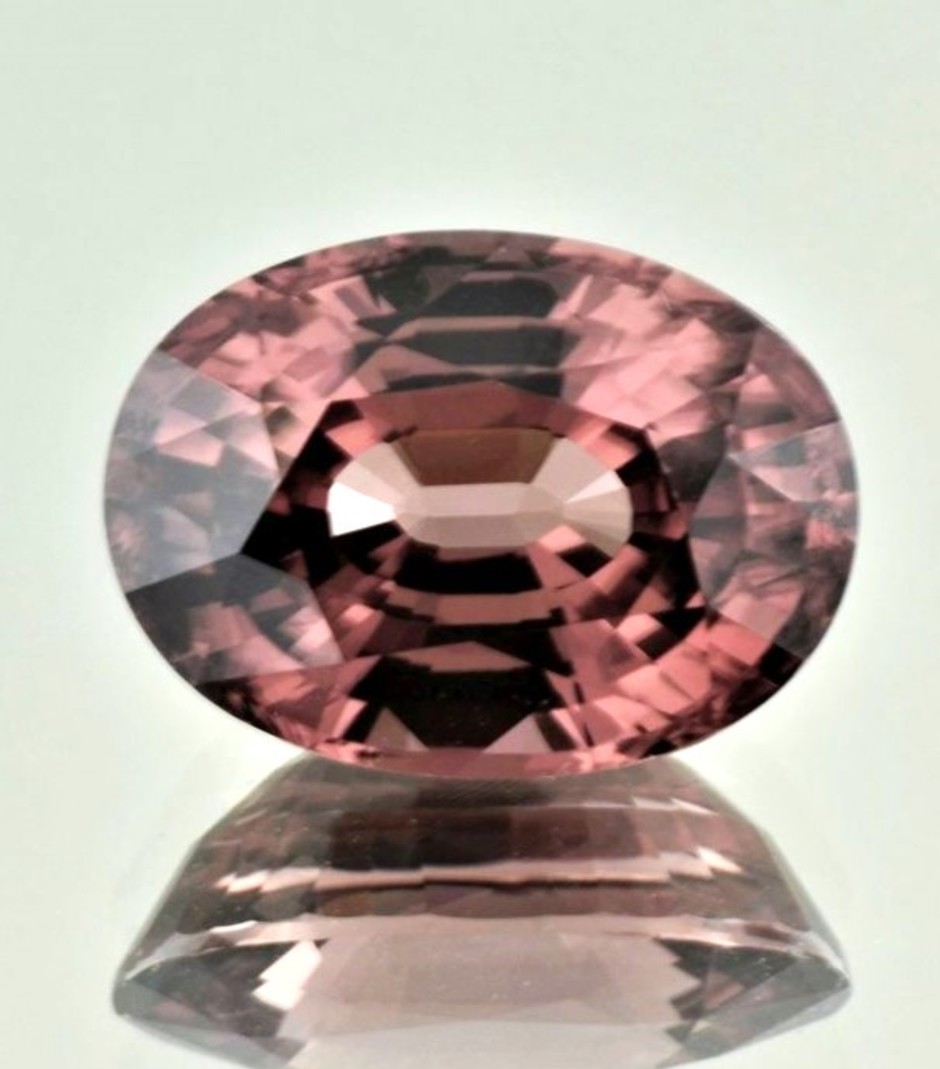 Zircon oval orangebraun-rosa untreated 20.74 ct