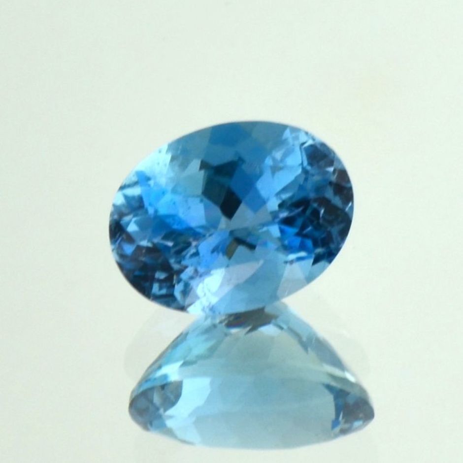 Aquamarin oval blau unbehandelt 2,94 ct