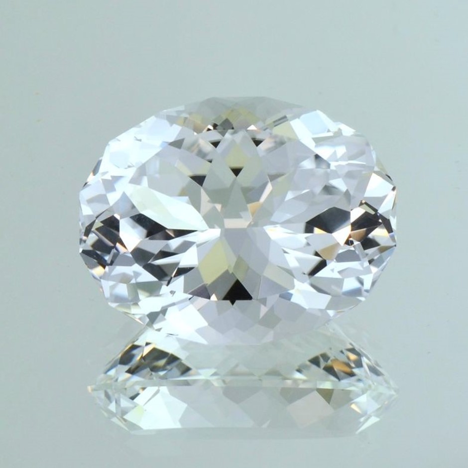 Topaz oval colorless untreated 41.08 ct