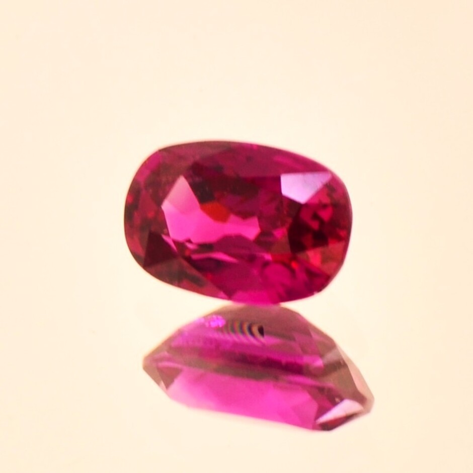 Burma-Rubin cushion pinkish red untreated 2.19 ct.