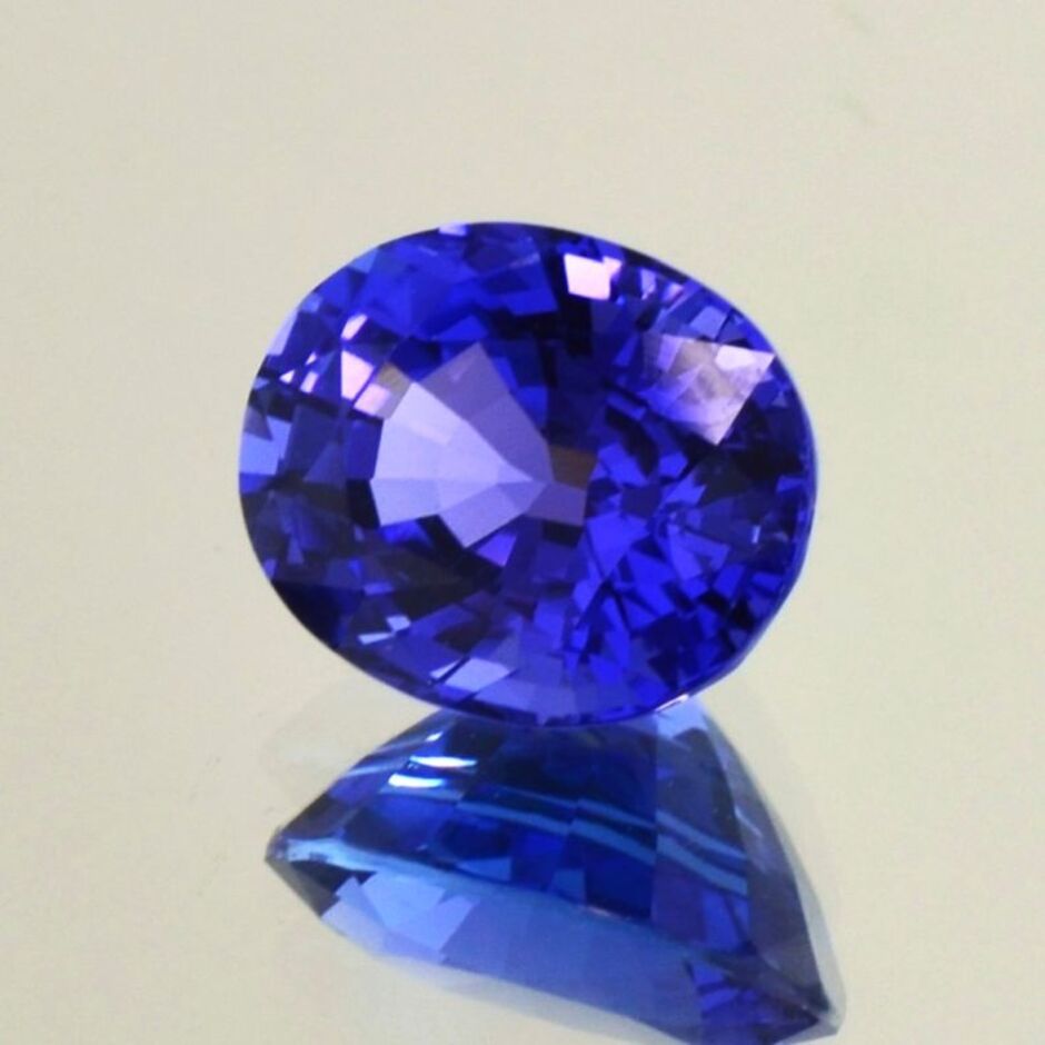 Tansanit oval intensives Blau 6,89 ct.