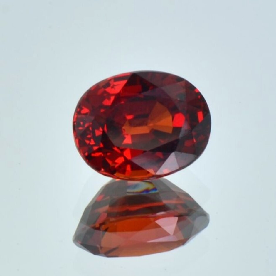 Spessartin Granat oval orangerot 5,53 ct