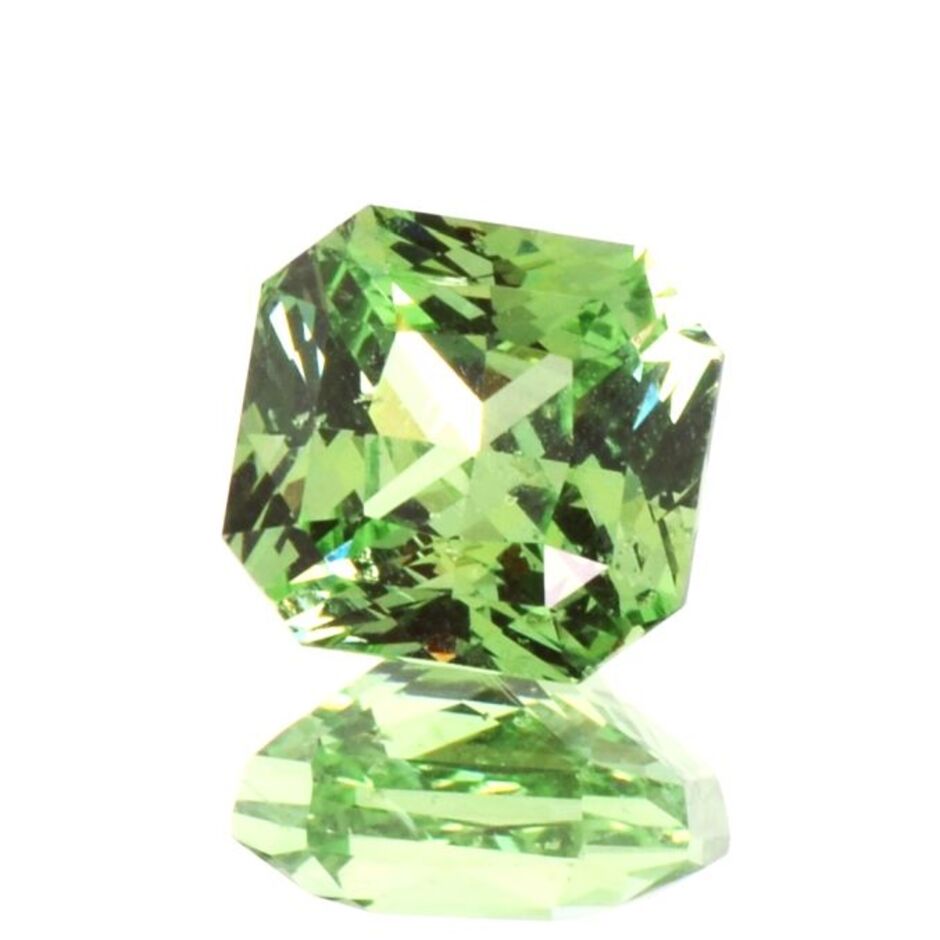 Granat Grossular octagon hellgrün 5,03 ct.