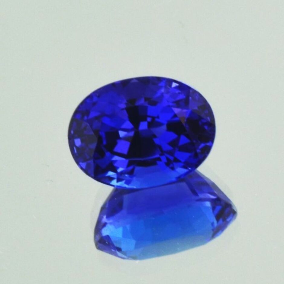 Tansanit oval intensives Blau 4,49 ct.