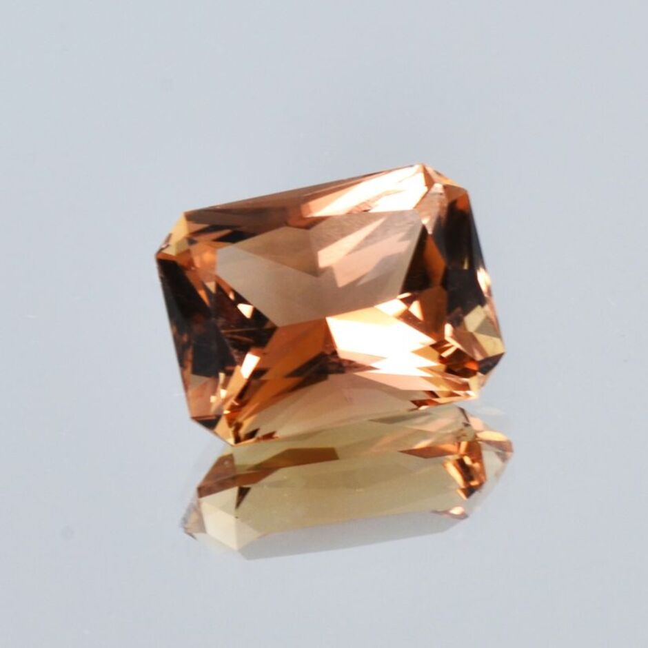 Topas octagon-princess gelblich braun 11,23 ct
