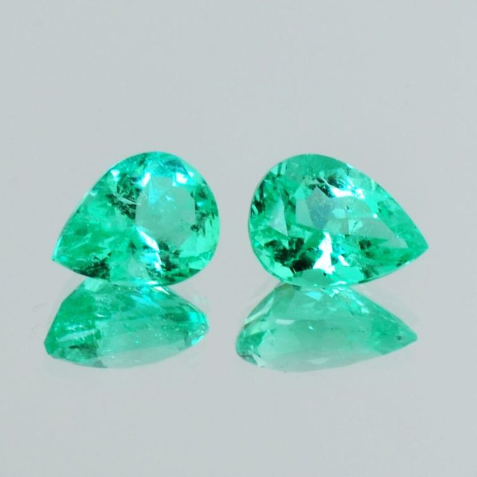 Smaragd Duo Tropfen grün 5,42 ct.