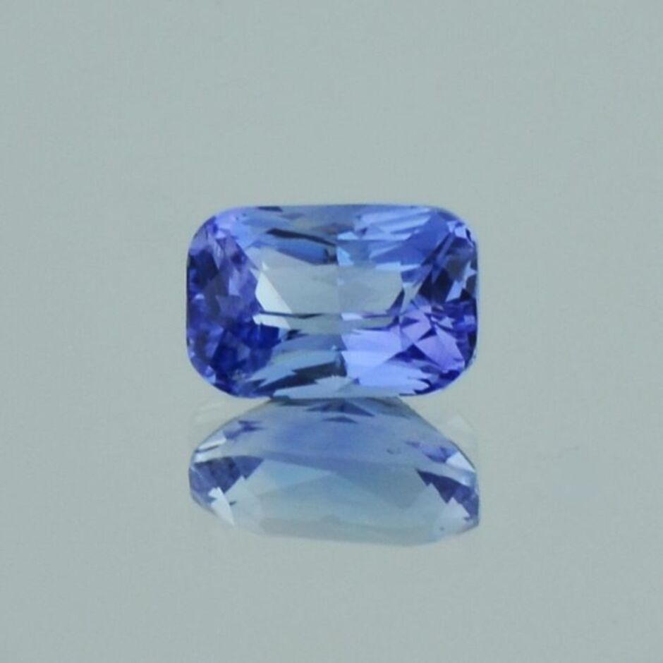 Saphir antikoval blau unbehandelt 2,02 ct.