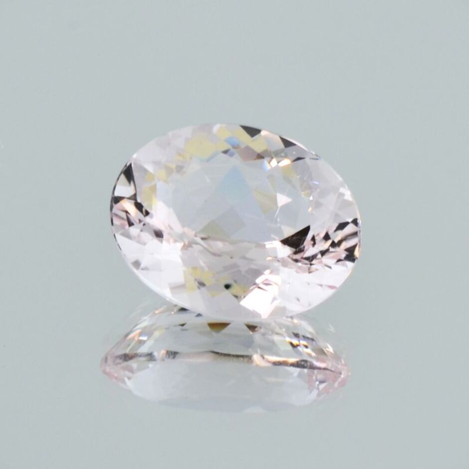Morganit Beryll oval zartrosa unbehandelt 5,57 ct.