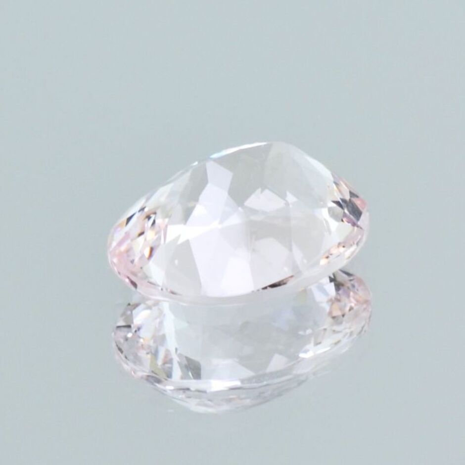 Morganit Beryll oval zartrosa unbehandelt 5,57 ct.