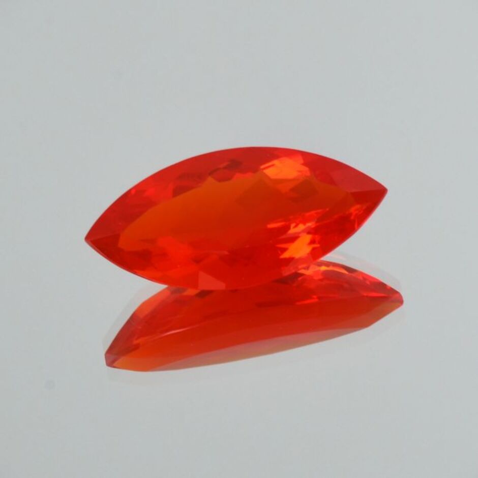 Feueropal Navette orangerot 8,25 ct.