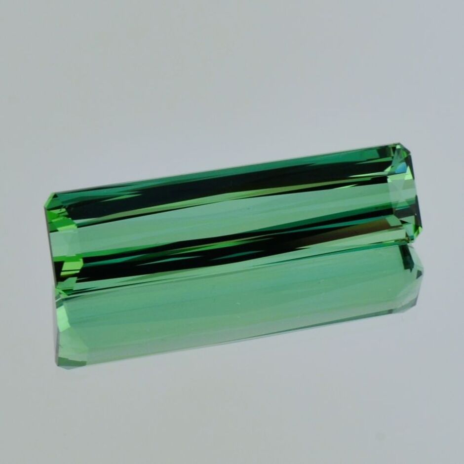 Tourmaline octagon bluish green 21.68 ct.
