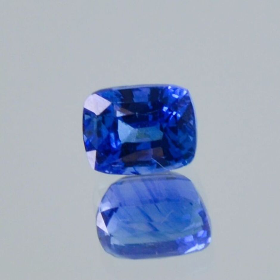 Saphir antik intensives Blau 1,16 ct.