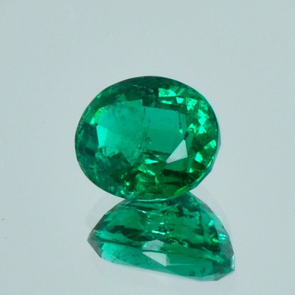 Smaragd oval intensives Grün 2,40 ct.