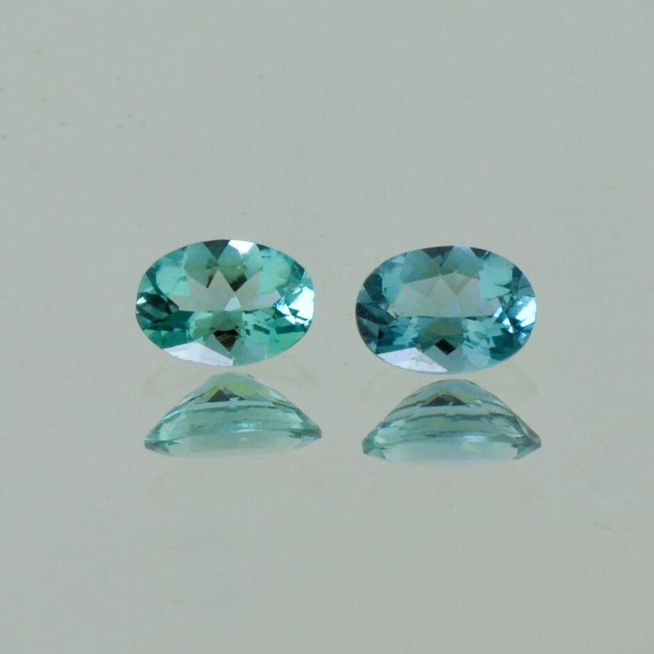 Indigolith Duo Turmaline oval grünlich blau 1,37 ct.