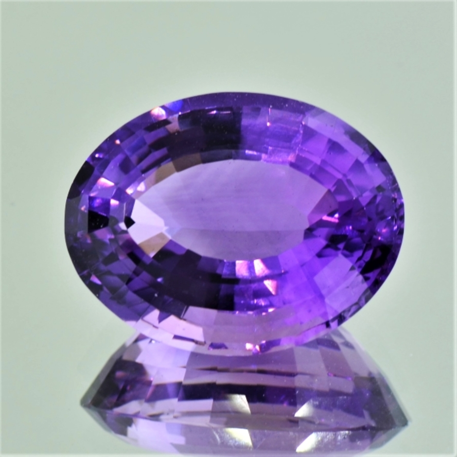 Amethyst oval 18,77 ct