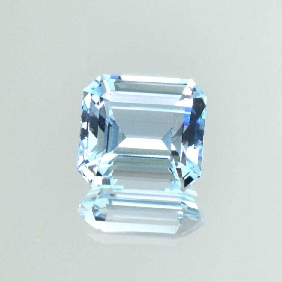 Aquamarin octagon hellblau unbehandelt 5,95 ct