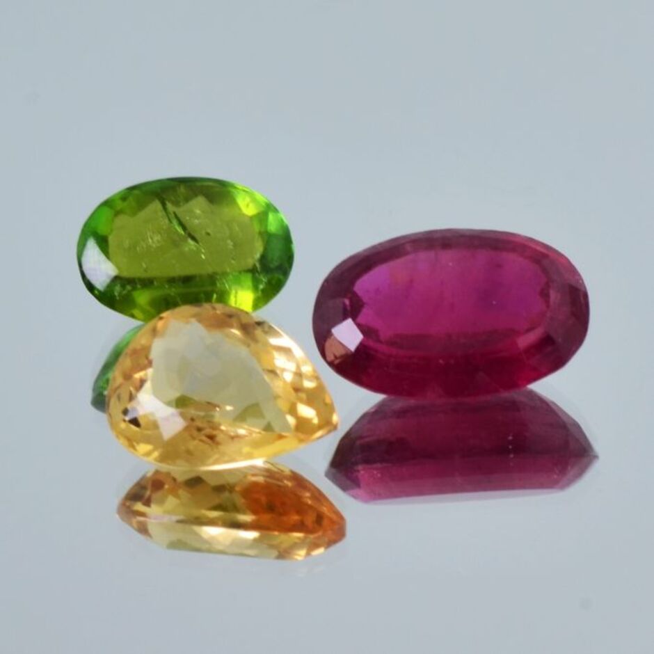 Mixed Lot facettiert multicolor 25,41 ct