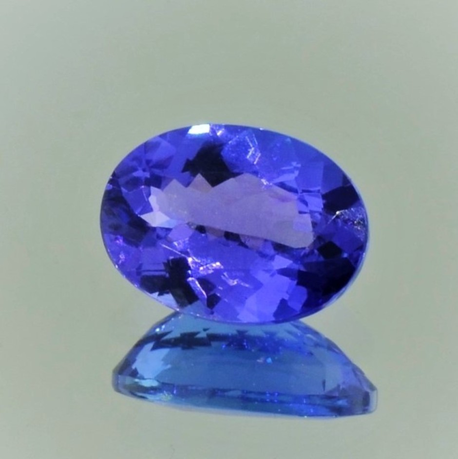 Tanzanite oval blau-lila 3.06 ct