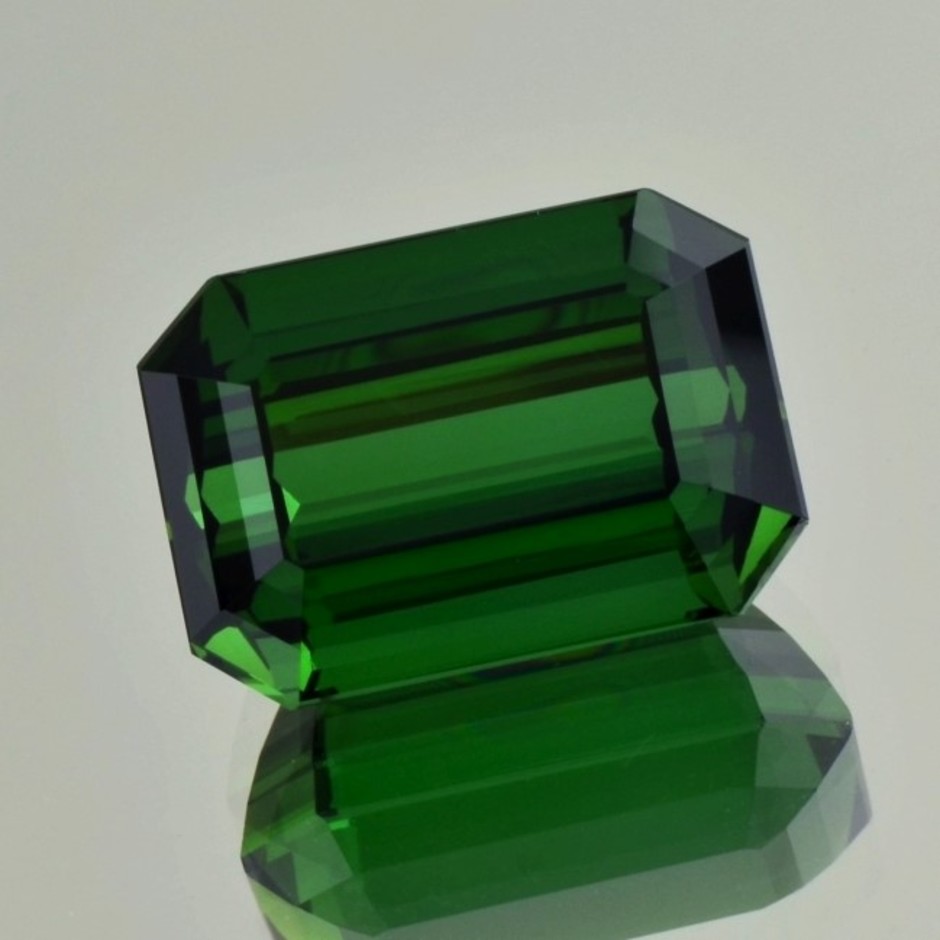 Green Tourmaline Tourmaline octagon green 22.44 ct